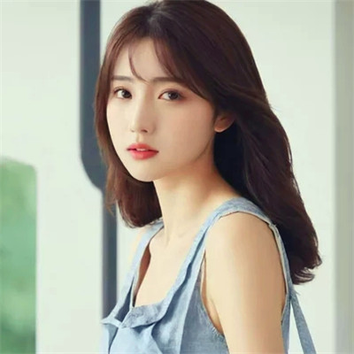 2025最火的微信图片最美女头像