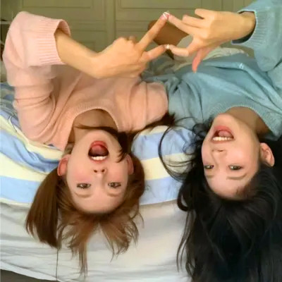 闺蜜头像二人一人一半真人