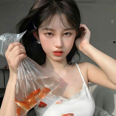闺蜜头像二人一人一半真人