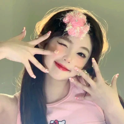 仙气闺头一左一右
