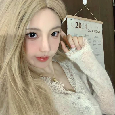 2025年最新版头像女图片