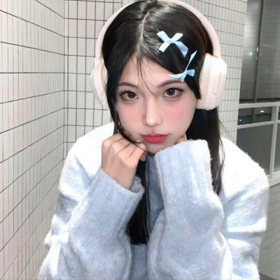 2025年最新版头像女图片
