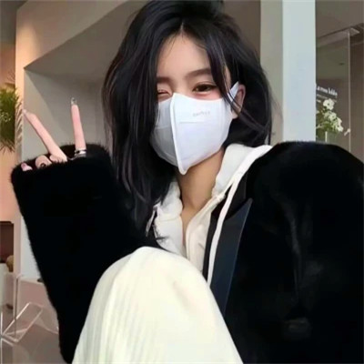不明显的一男一女情头