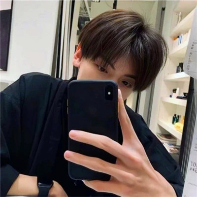 不明显的一男一女情头